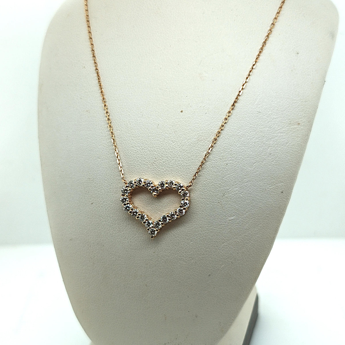 DIAMOND HEART PENDANT NECKLACE YELLOW GOLD