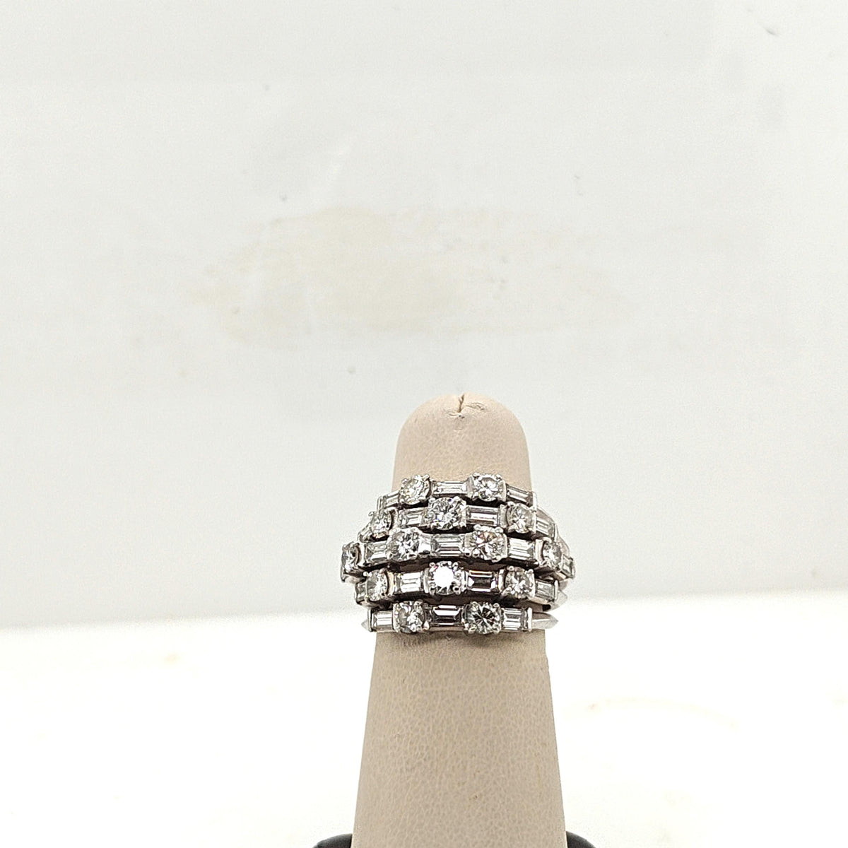 ESTATE BAGUETTE AND ROUND DIAMOND BAND RING 3.81CTW PLATINUM