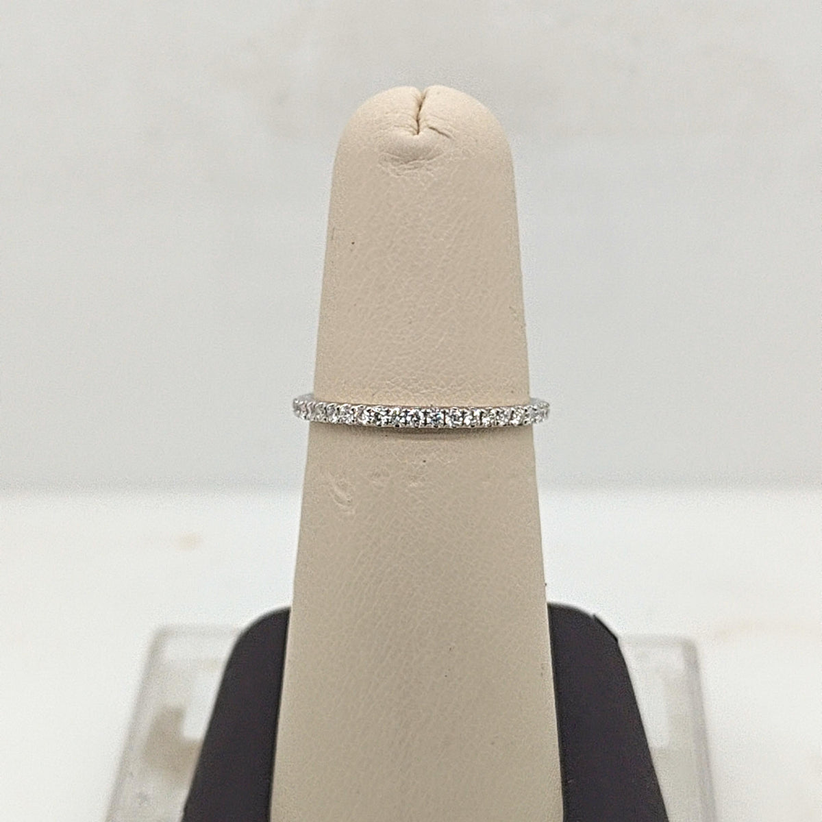 THIN DIAMOND ETERNITY BAND RING 0.35CTW WHITE GOLD