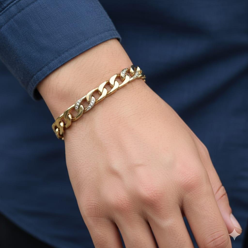 CUBAN LINK BRACELET WITH DIAMONDS YELLOW GOLD