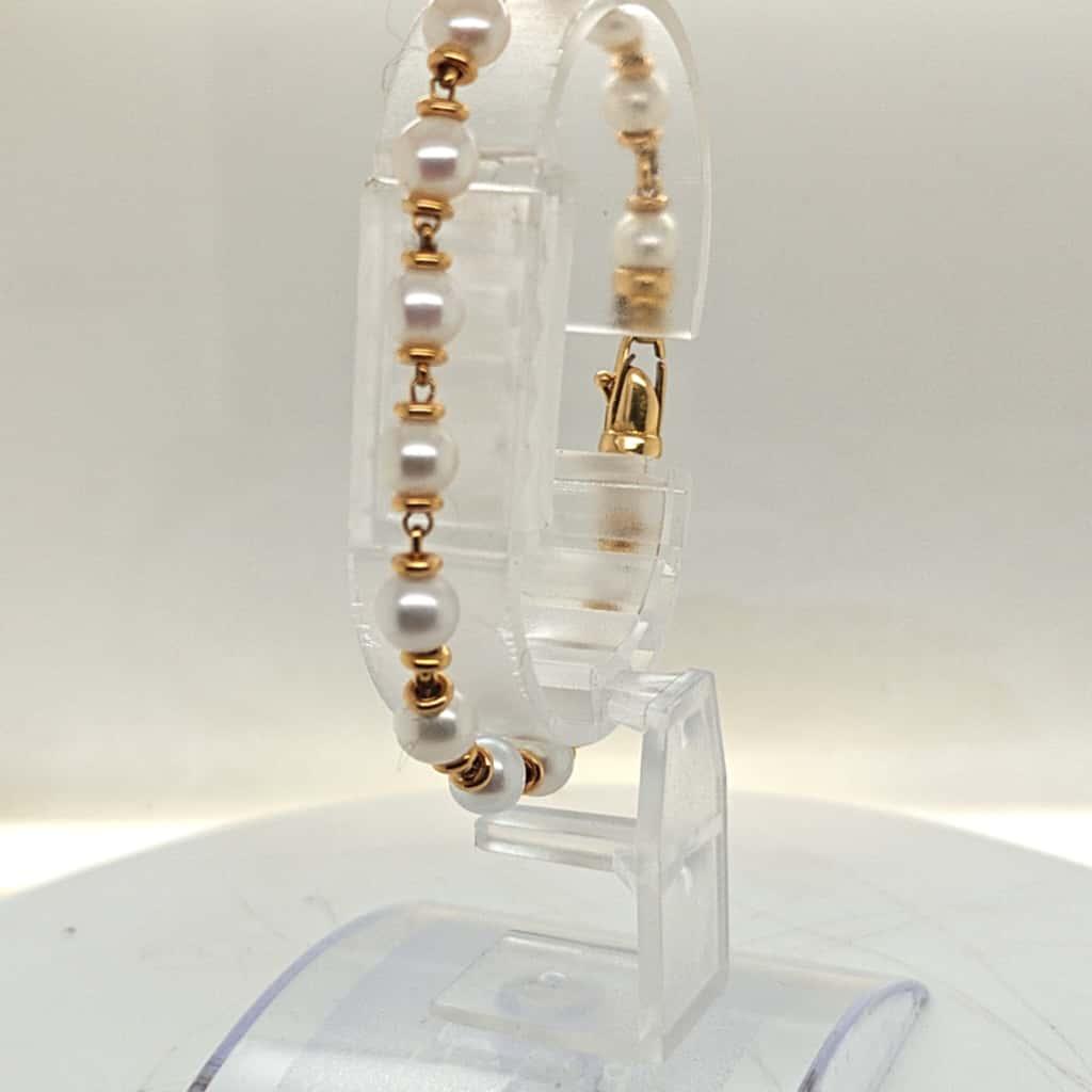PEARL AND YELLOW GOLD BRACELET