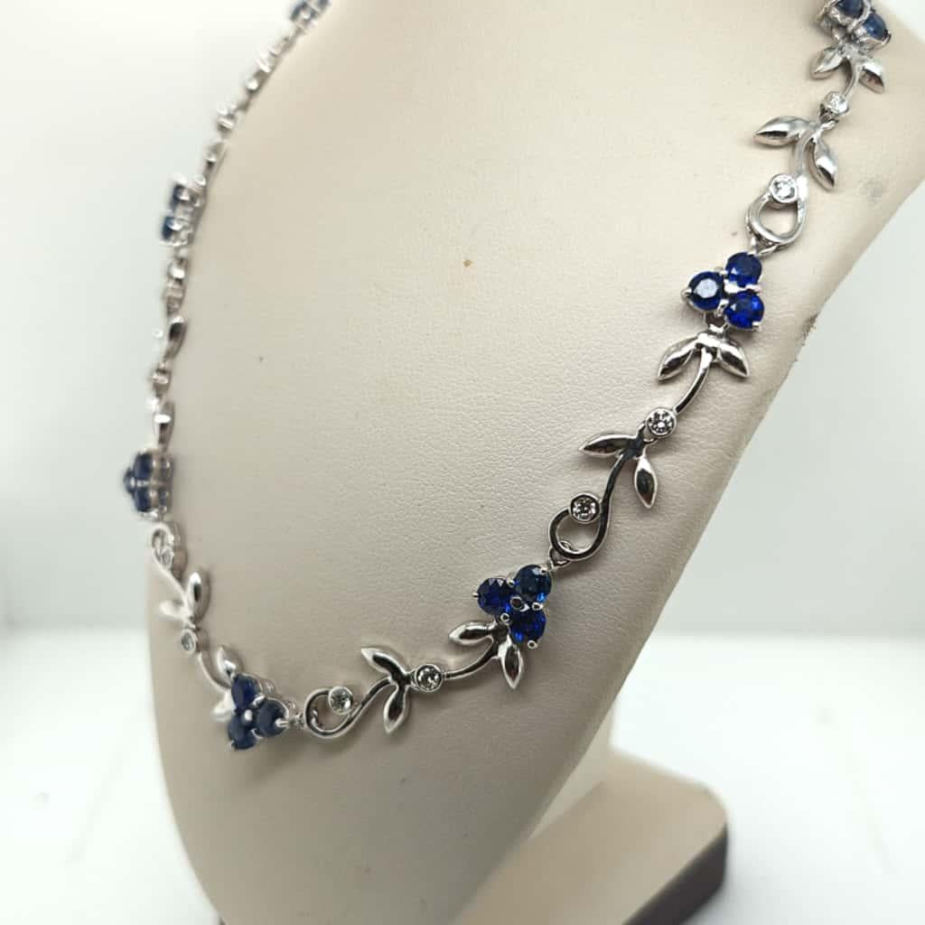 DIAMOND AND SAPPHIRE NECKLACE WHITE GOLD