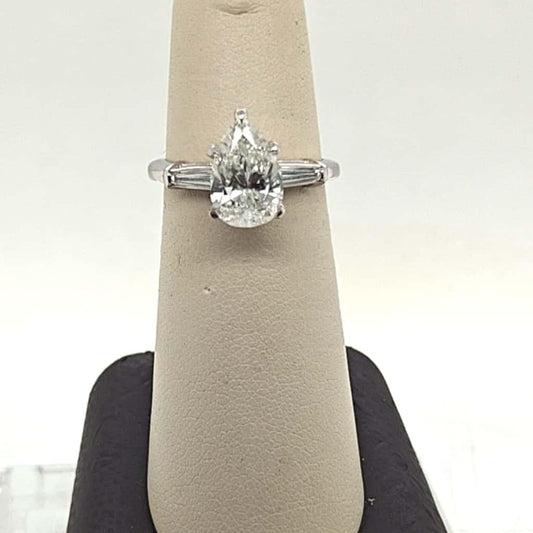 DIAMOND ENGAGEMENT RING 2.08CT PEAR PLATINUM