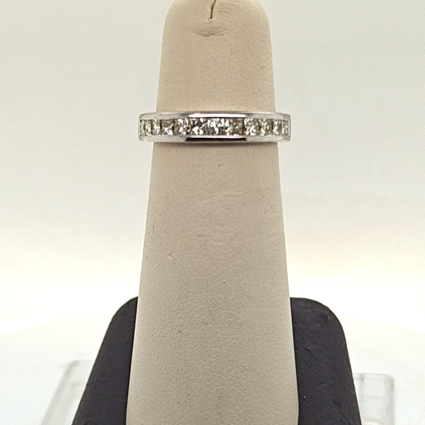 DIAMOND HALF ETERNITY BAND RING 1.08CTW WHITE GOLD