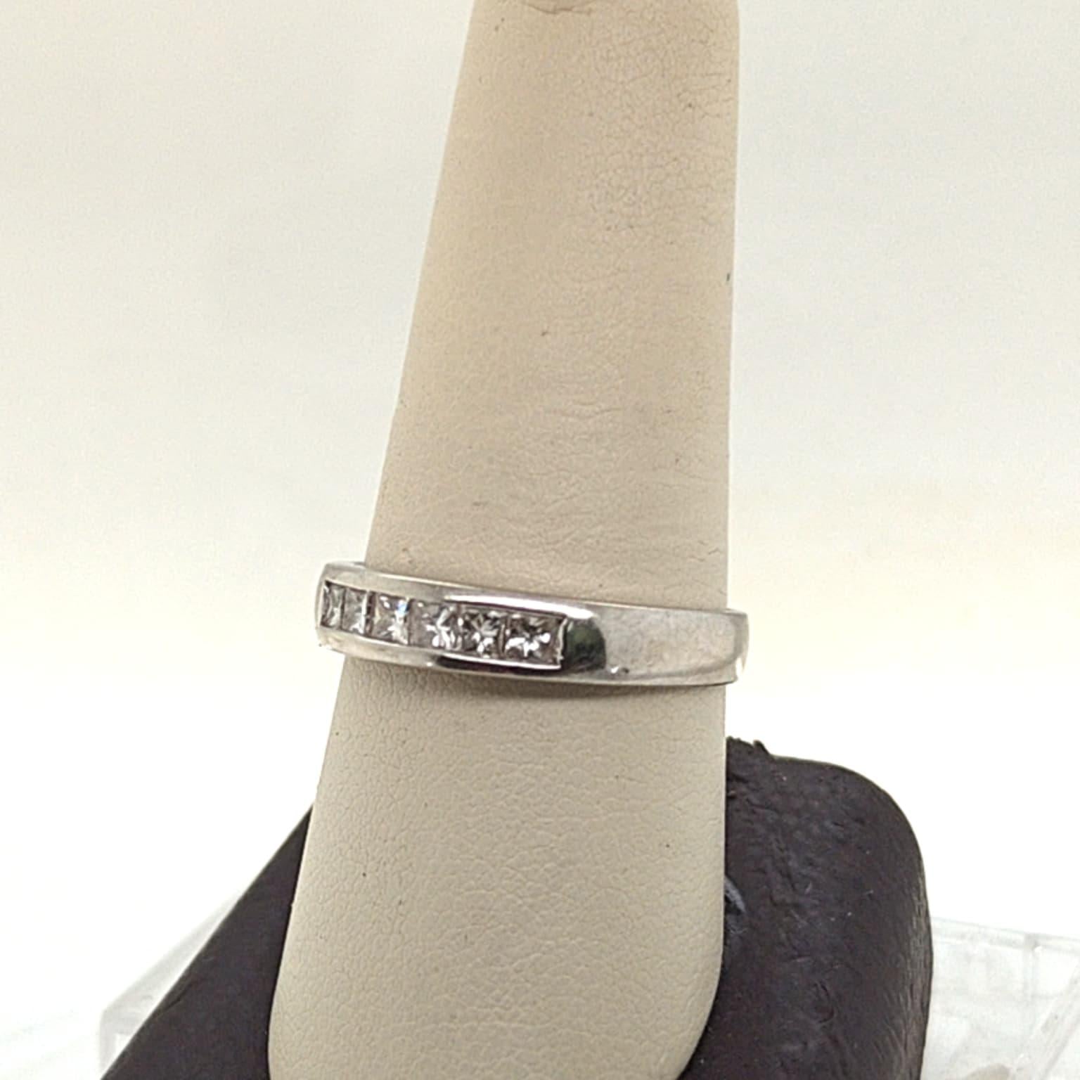 DIAMOND 6 STONE PRINCESS CUT BAND RING 0.55CTW WHITE GOLD
