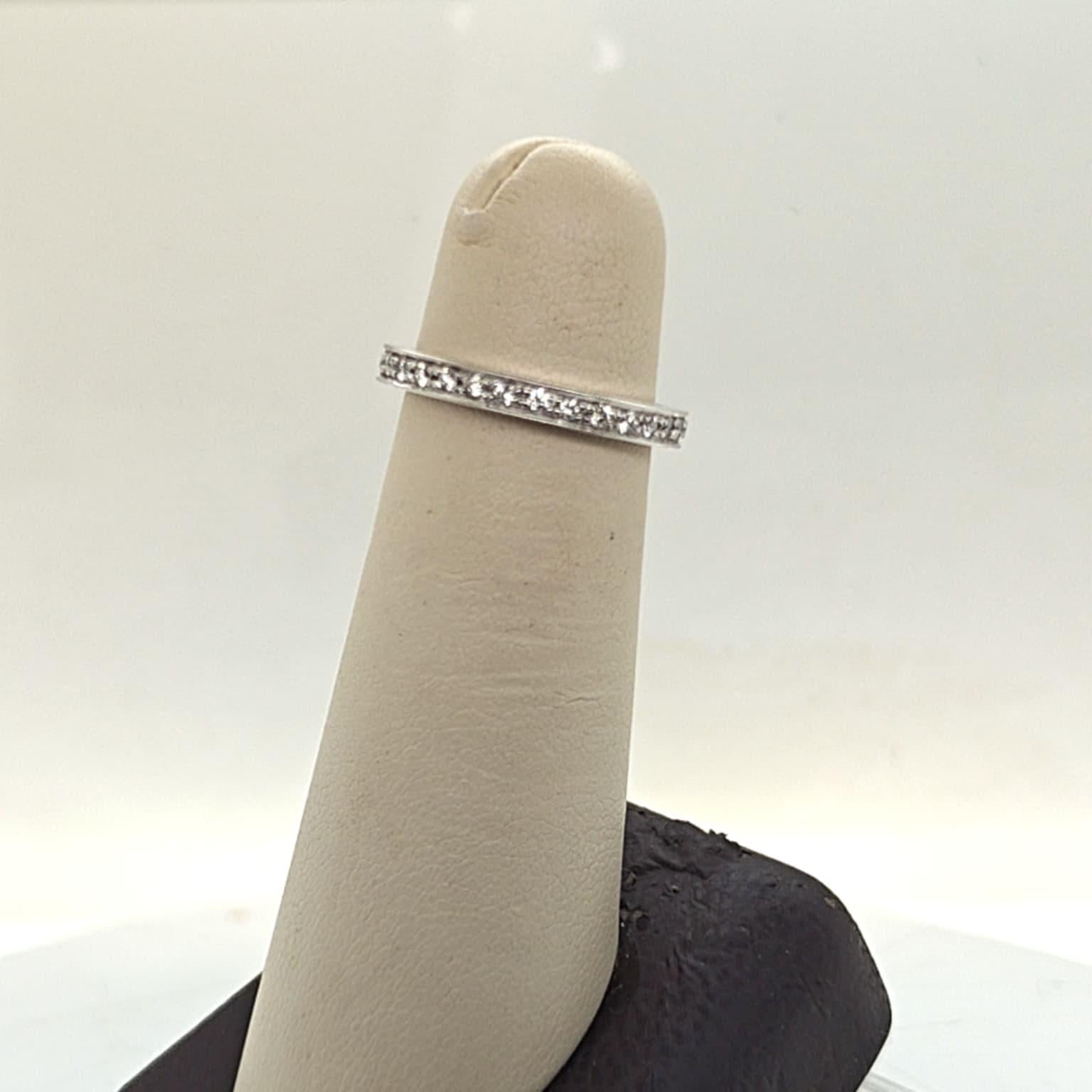 DIAMOND ETERNITY BAND RING 1.07CTW WHITE GOLD
