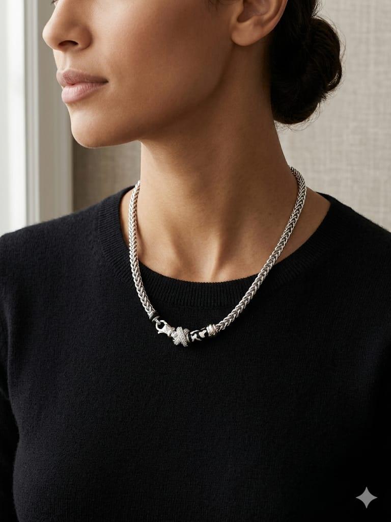 SOHO WHITE GOLD ENAMEL 1.00CTW DIAMOND NECKLACE