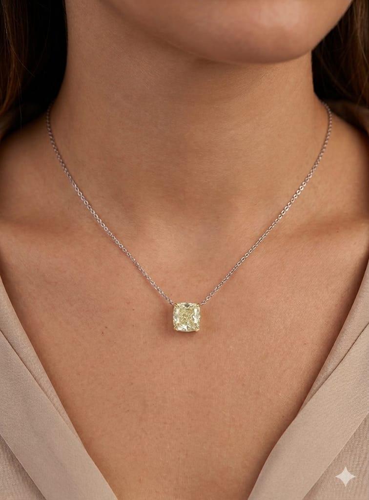 DIAMOND PENDANT NECKLACE SQUARE CUSHION 2.54CT LIGHT FANCY YELLOW