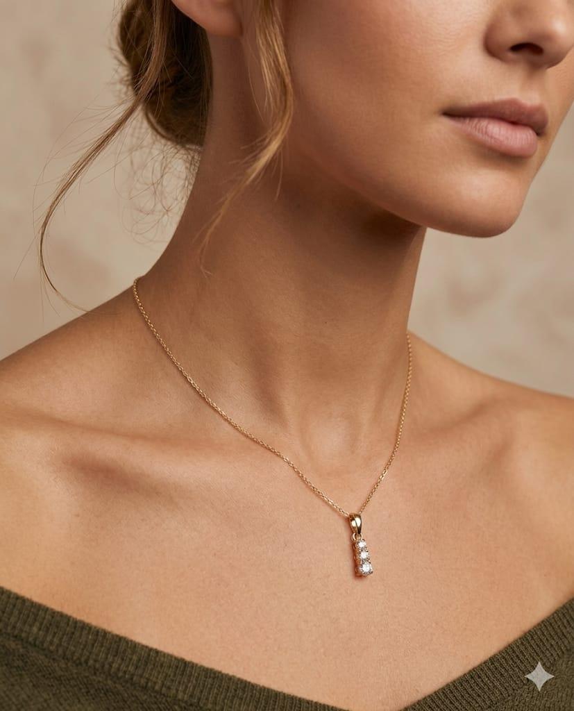 THREE DIAMOND DROP PENDANT NECKLACE 0.47CTW YELLOW GOLD