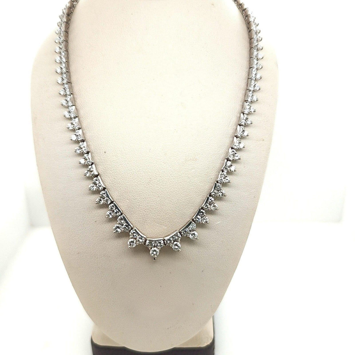 DIAMOND GRADUATED 9.48CTW DIAMOND NECKLACE WHITE GOLD