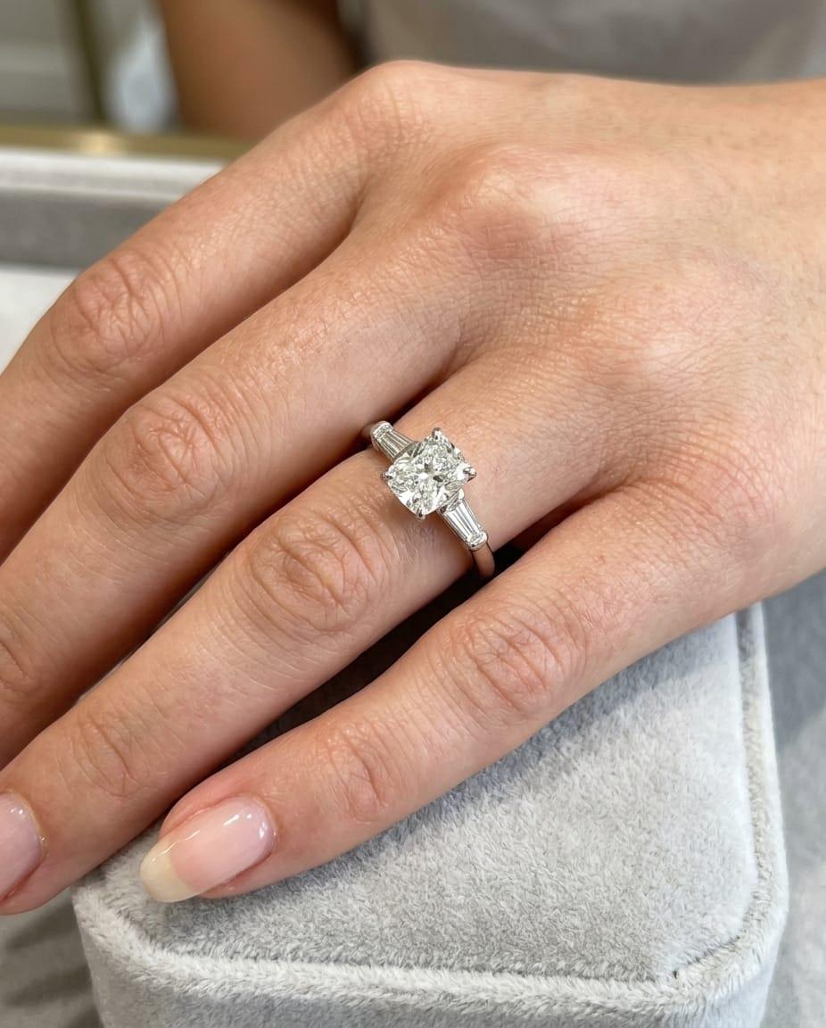 DIAMOND RADIANT CUT 0.80CTW ENGAGEMENT RING PLATINUM