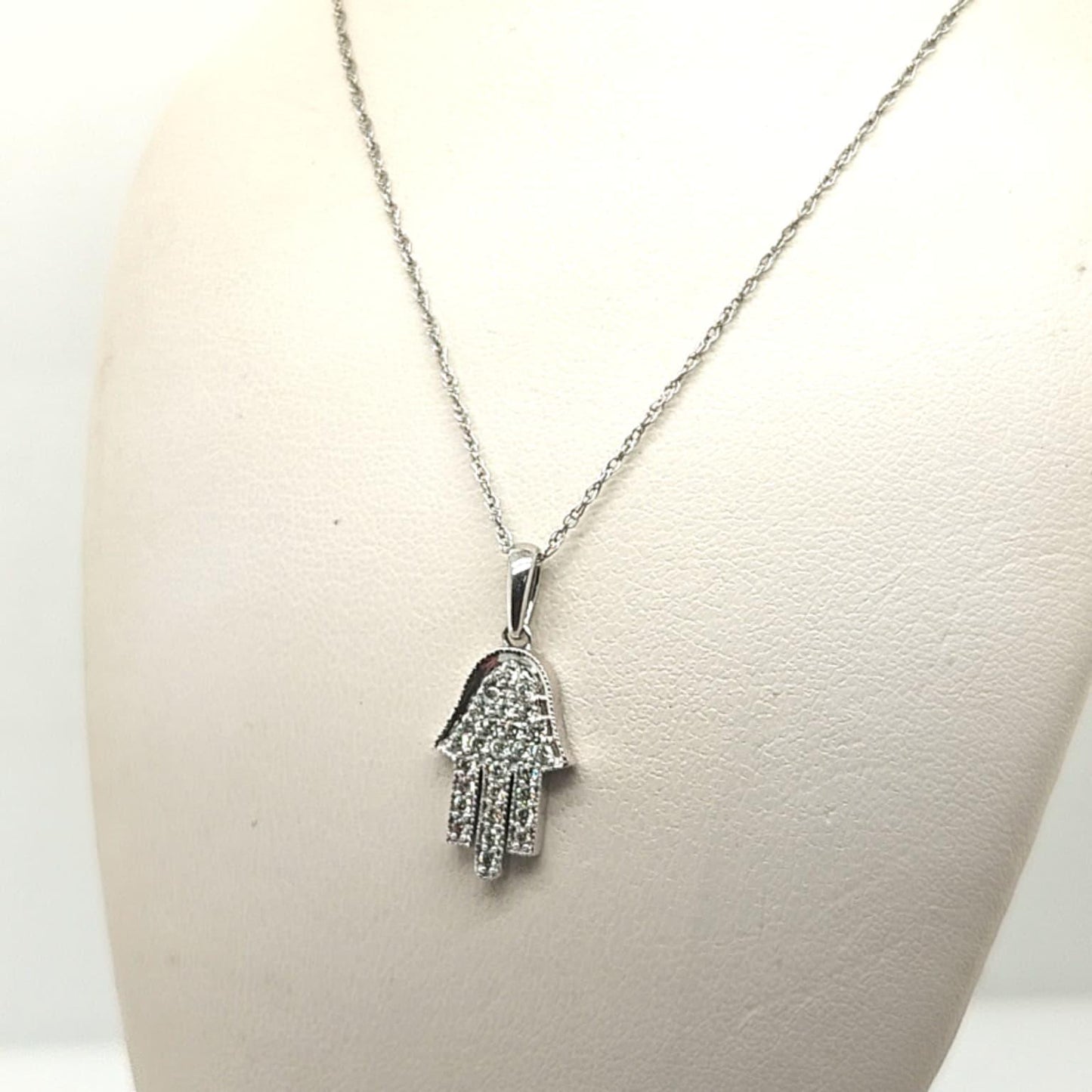 DIAMOND HAMSA PENDANT NECKLACE WHITE GOLD