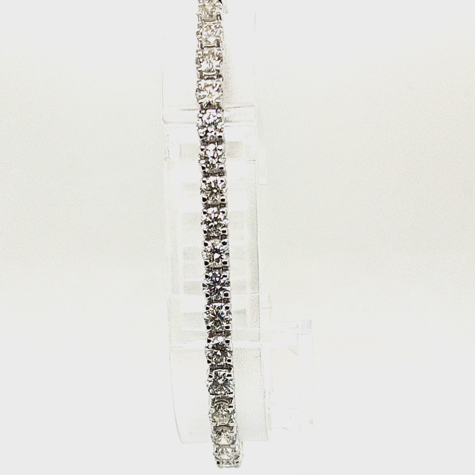 DIAMOND TENNIS BRACELET 10.05CT WHITE GOLD