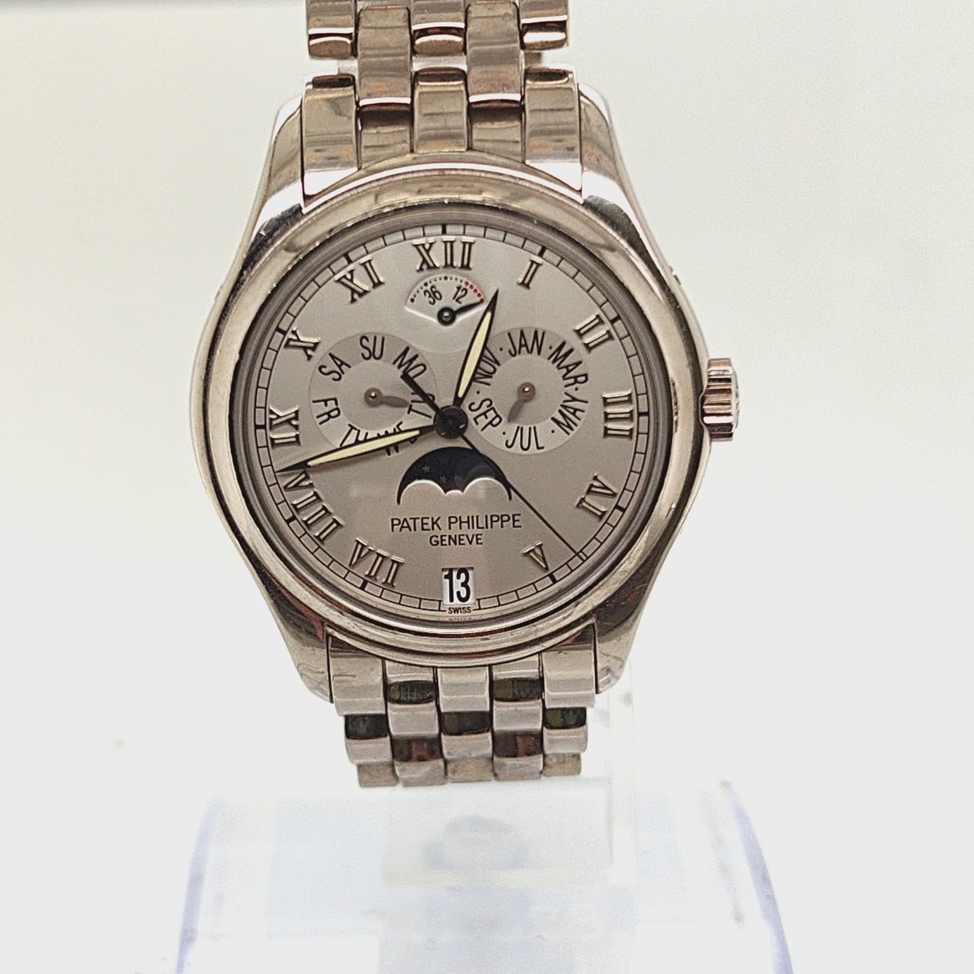 PATEK PHILIPPE ANNUAL CALENDAR MOON WATCH WHITE GOLD