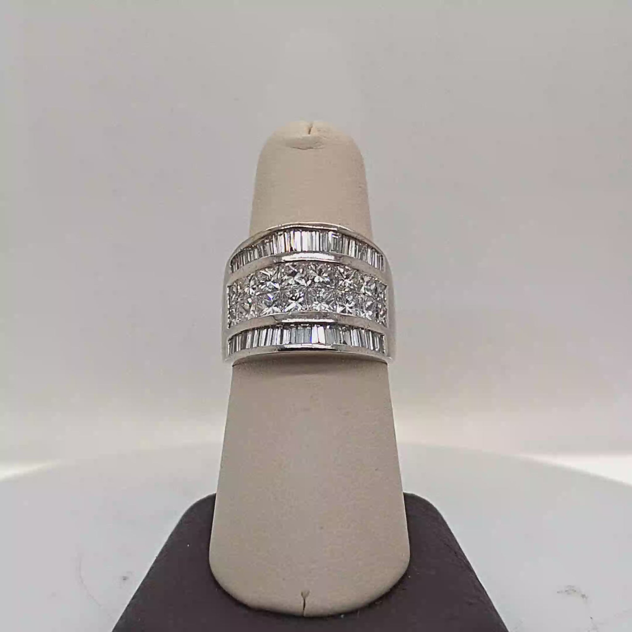 WIDE DIAMOND BAND RING 5.0CT WHITE GOLD