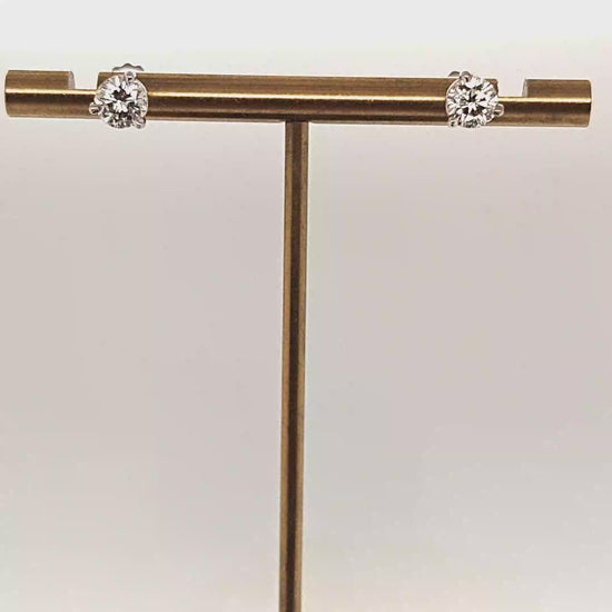 DIAMOND STUD EARRINGS 1.02CT WHITE GOLD