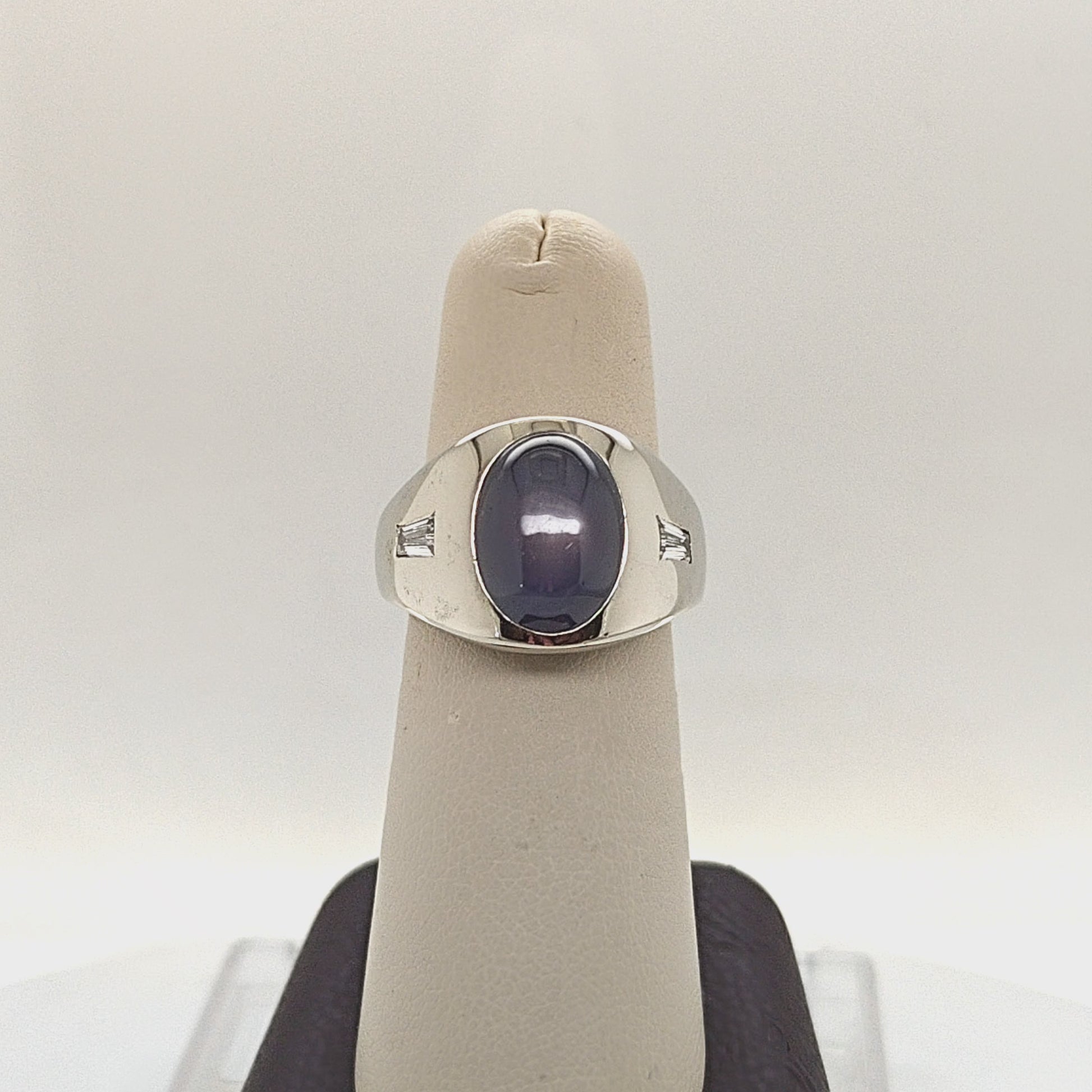 STAR SAPPHIRE AND DIAMOND MENS RING WHITE GOLD