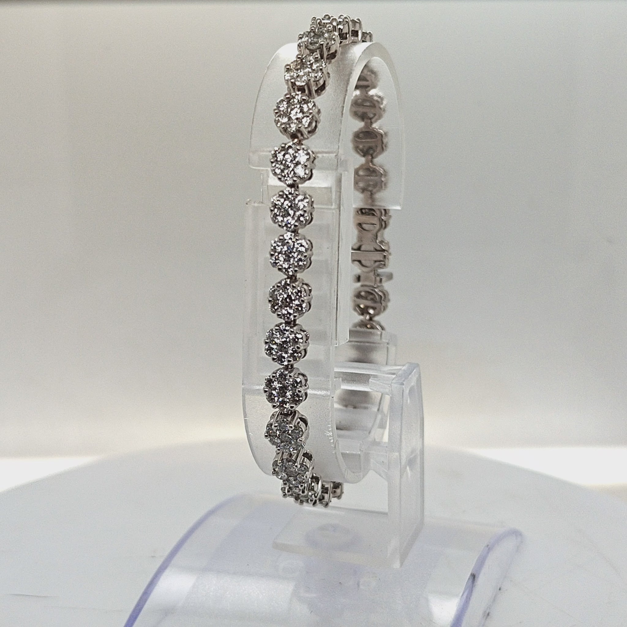 DIAMOND CLUSTER BRACELET WHITE GOLD 7.06CTW