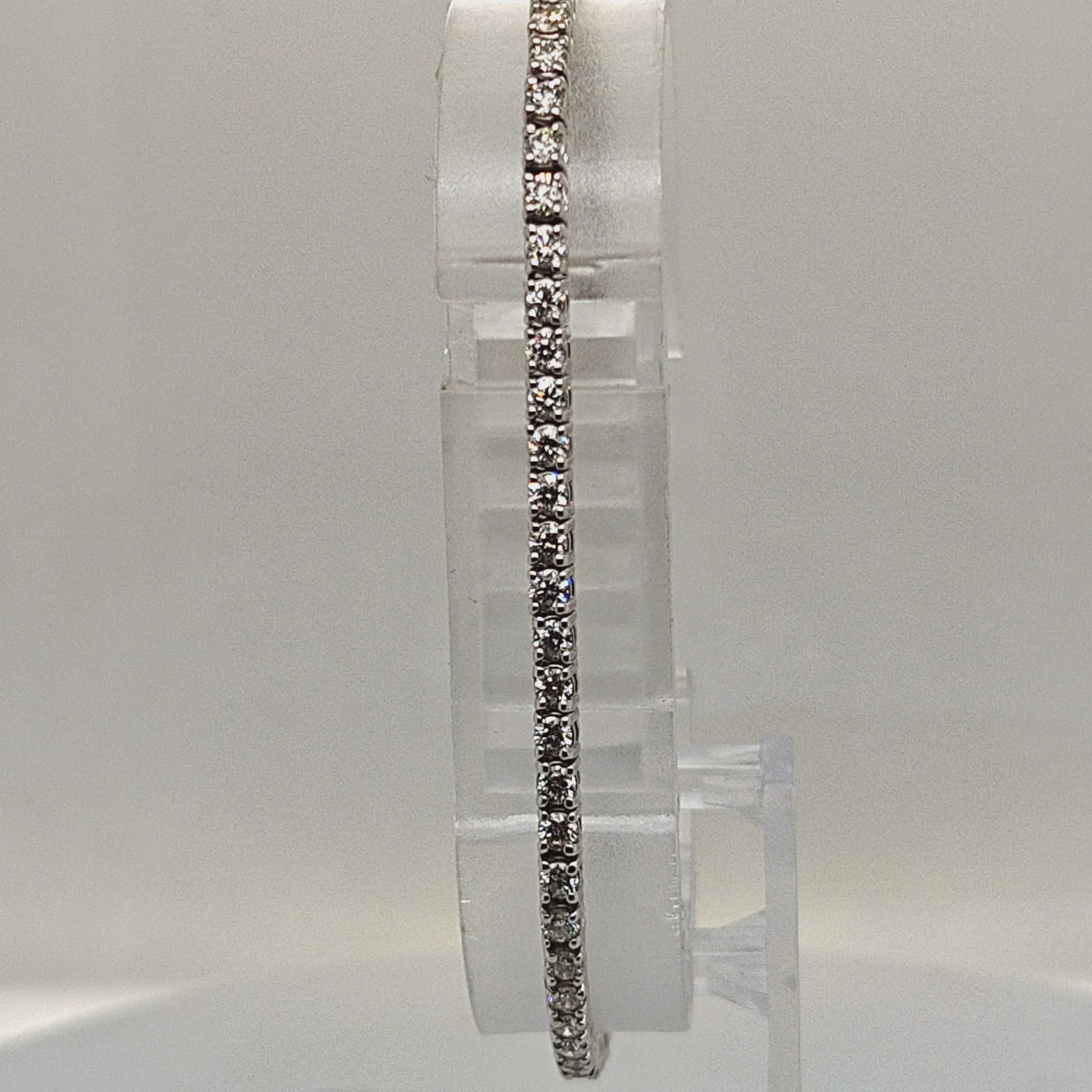 DIAMOND TENNIS BRACELET 3.04CT WHITE GOLD