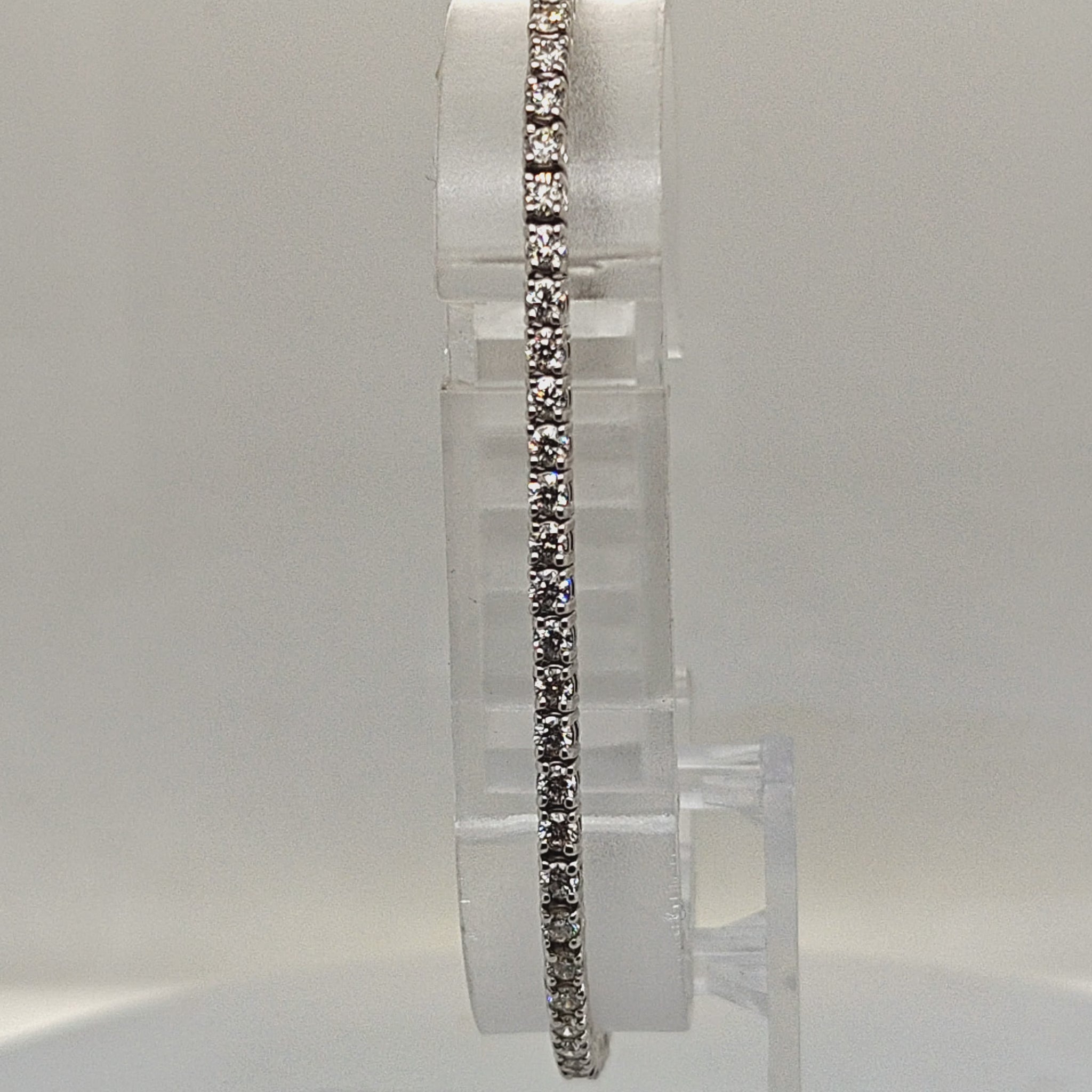 DIAMOND TENNIS BRACELET 3.04CT WHITE GOLD