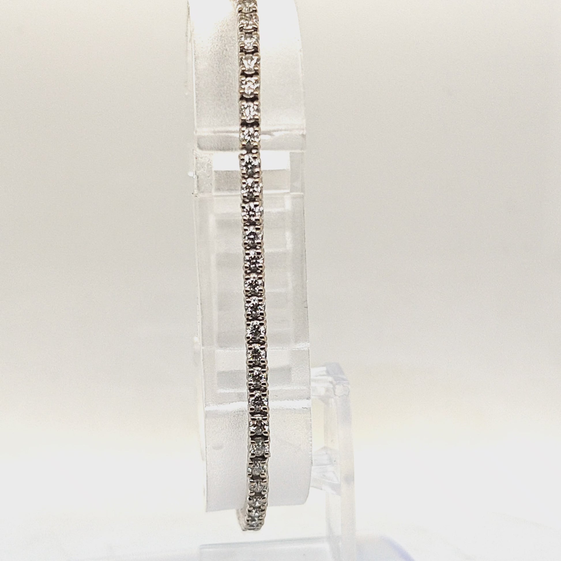 DIAMOND TENNIS BRACELET 3.01CT WHITE GOLD