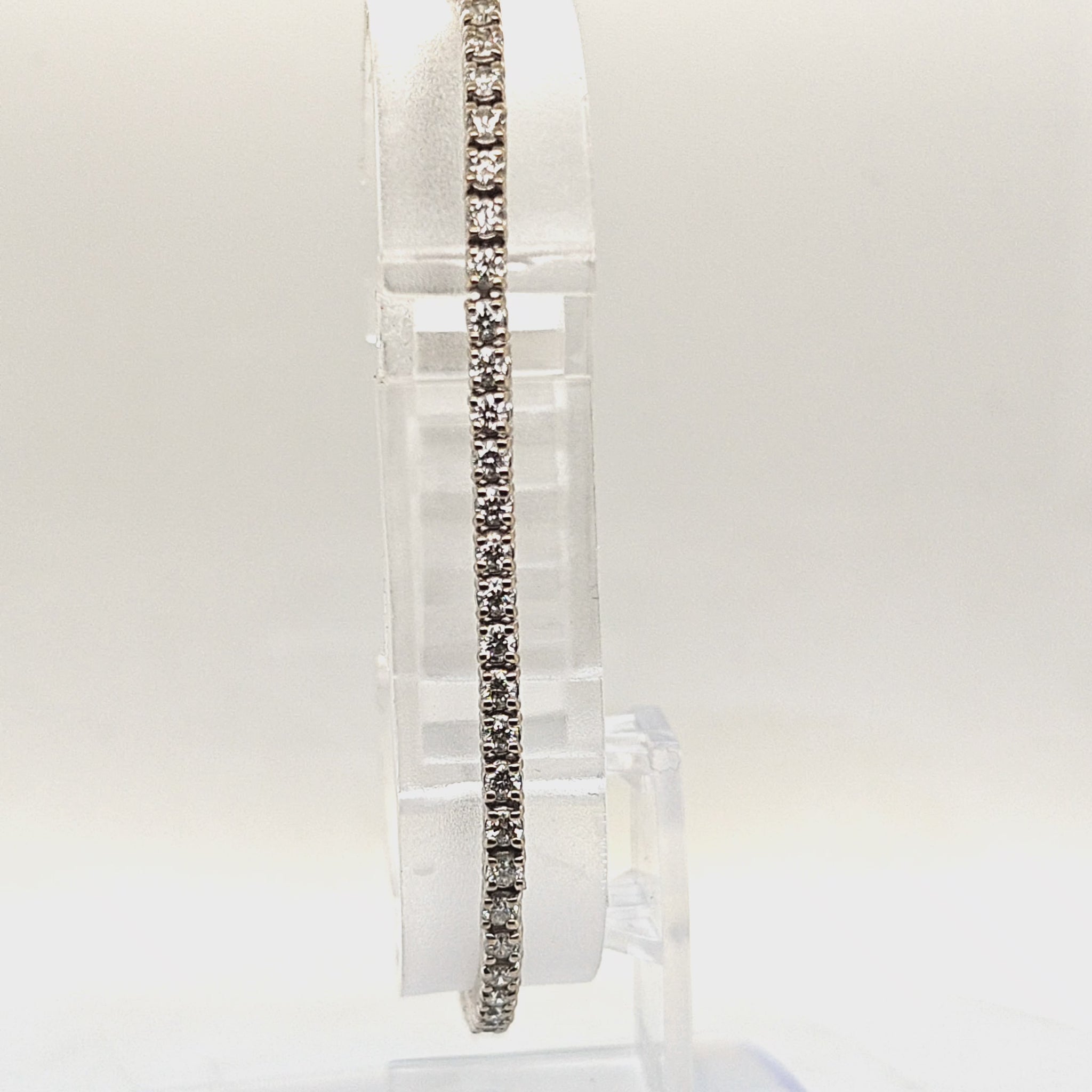 DIAMOND TENNIS BRACELET 3.01CT WHITE GOLD