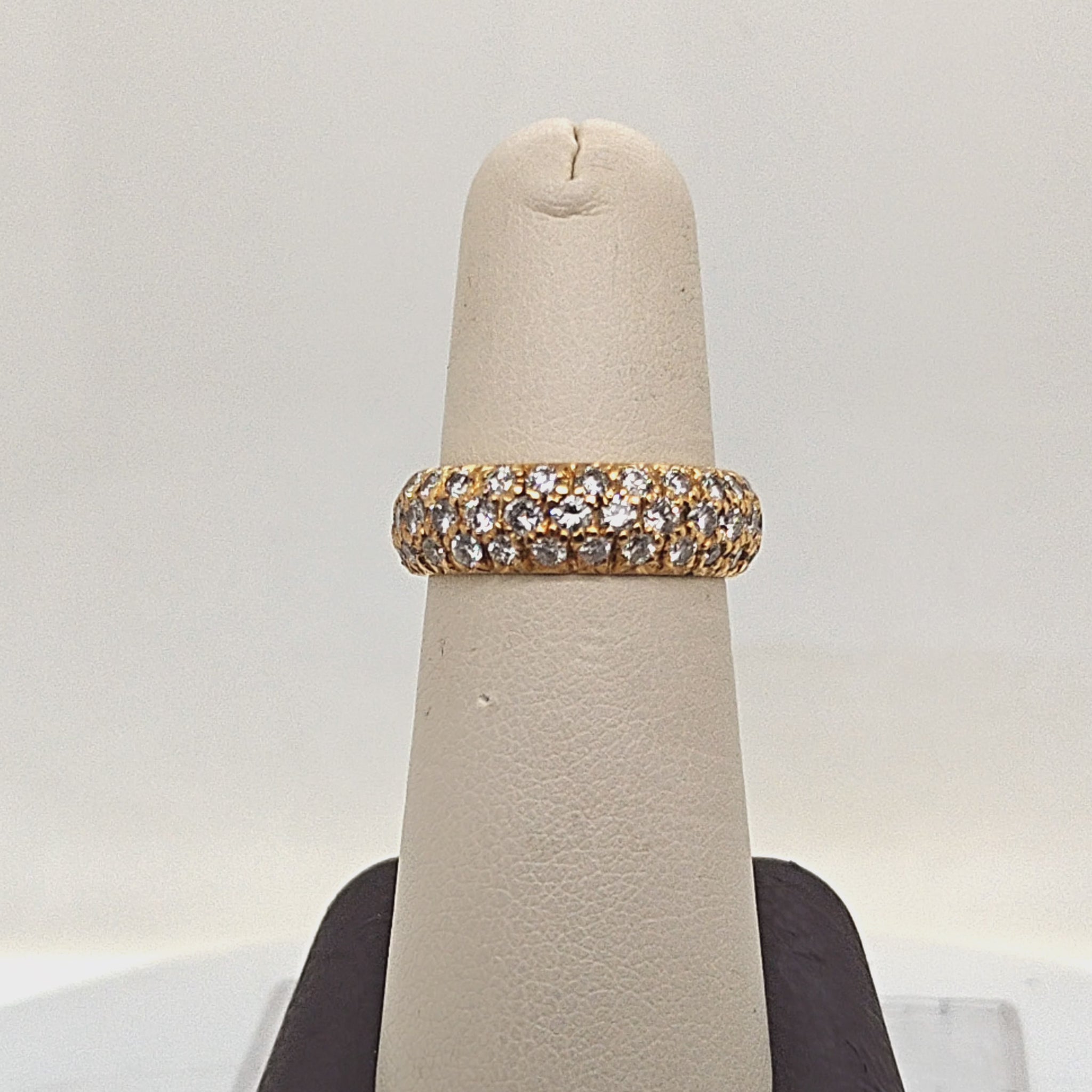 DIAMOND PAVE ETERNITY BAND YELLOW GOLD 2.55CT
