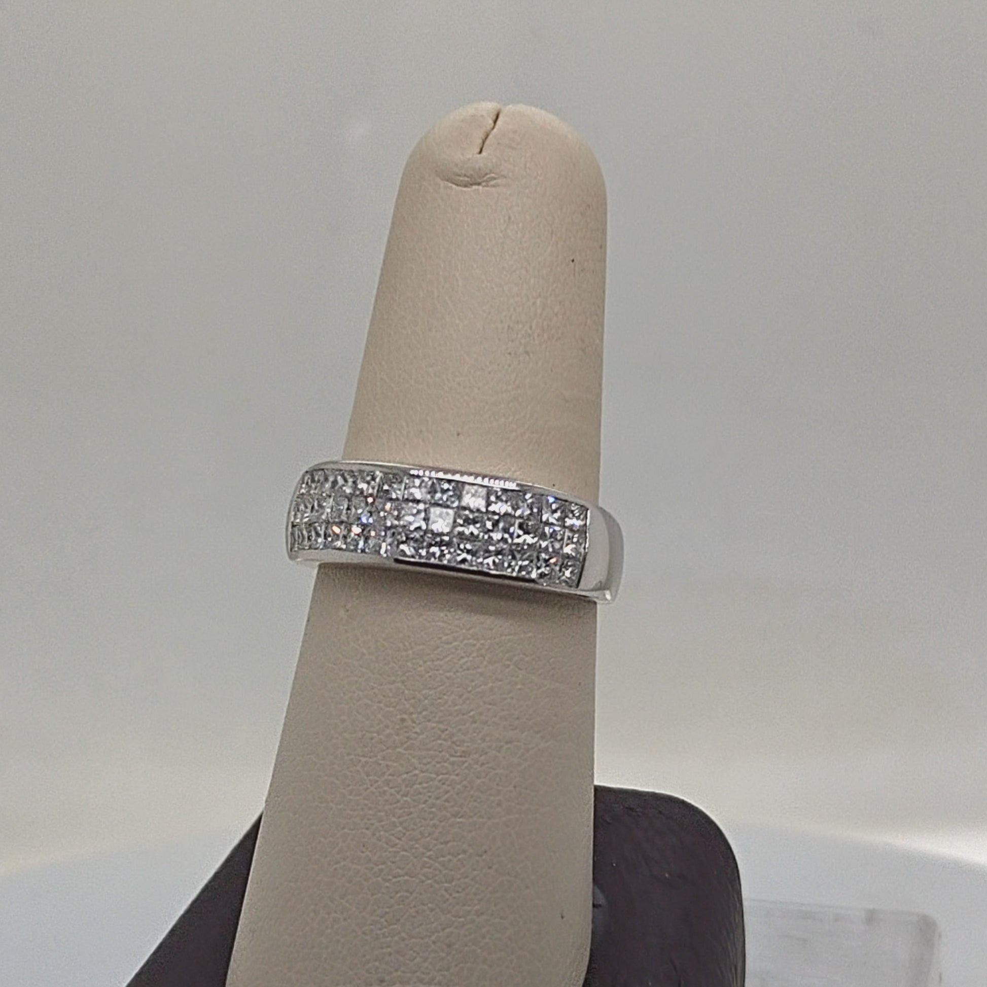 DIAMOND BAND RING INVISIBLE SET 2.15CT WHITE GOLD