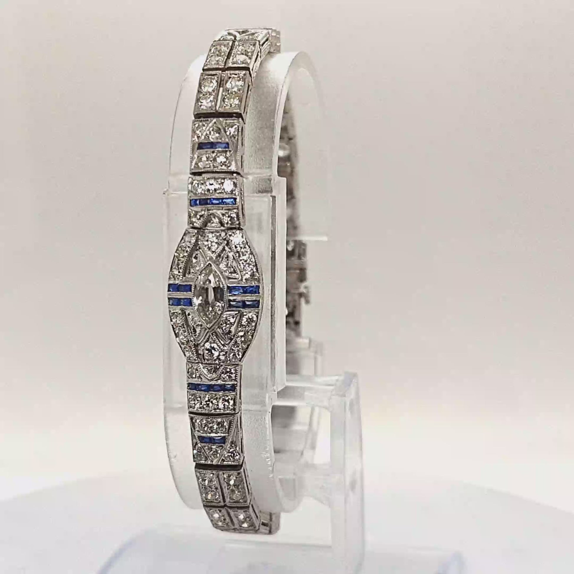 DIAMOND AND SAPPHIRE ART DECO BRACELET PLATINUM