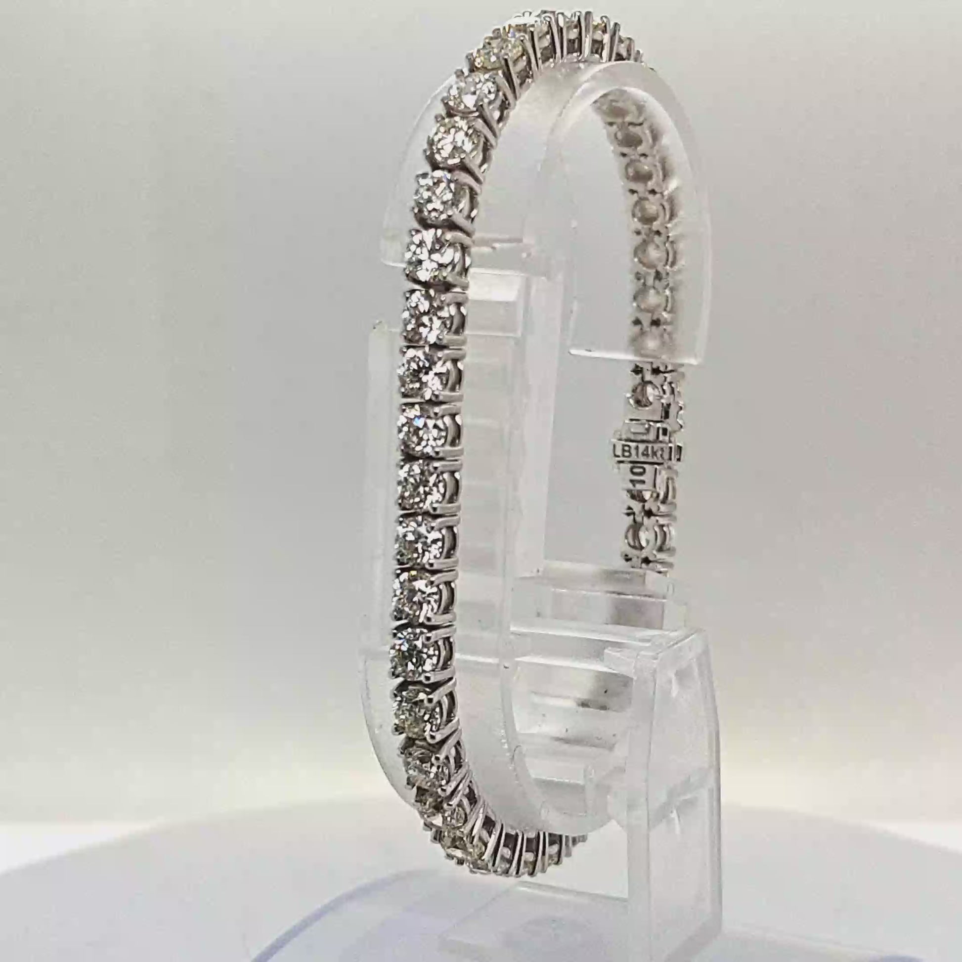 DIAMOND TENNIS BRACELET 12.52CT WHITE GOLD