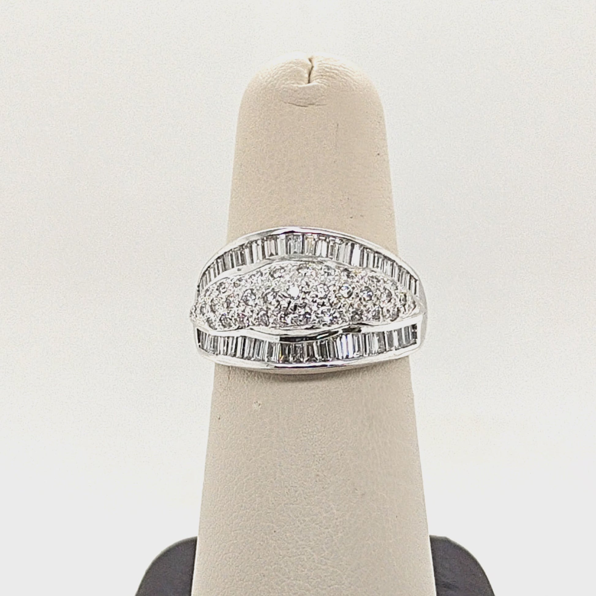 DIAMOND DOME RING 1.77CTW WHITE GOLD