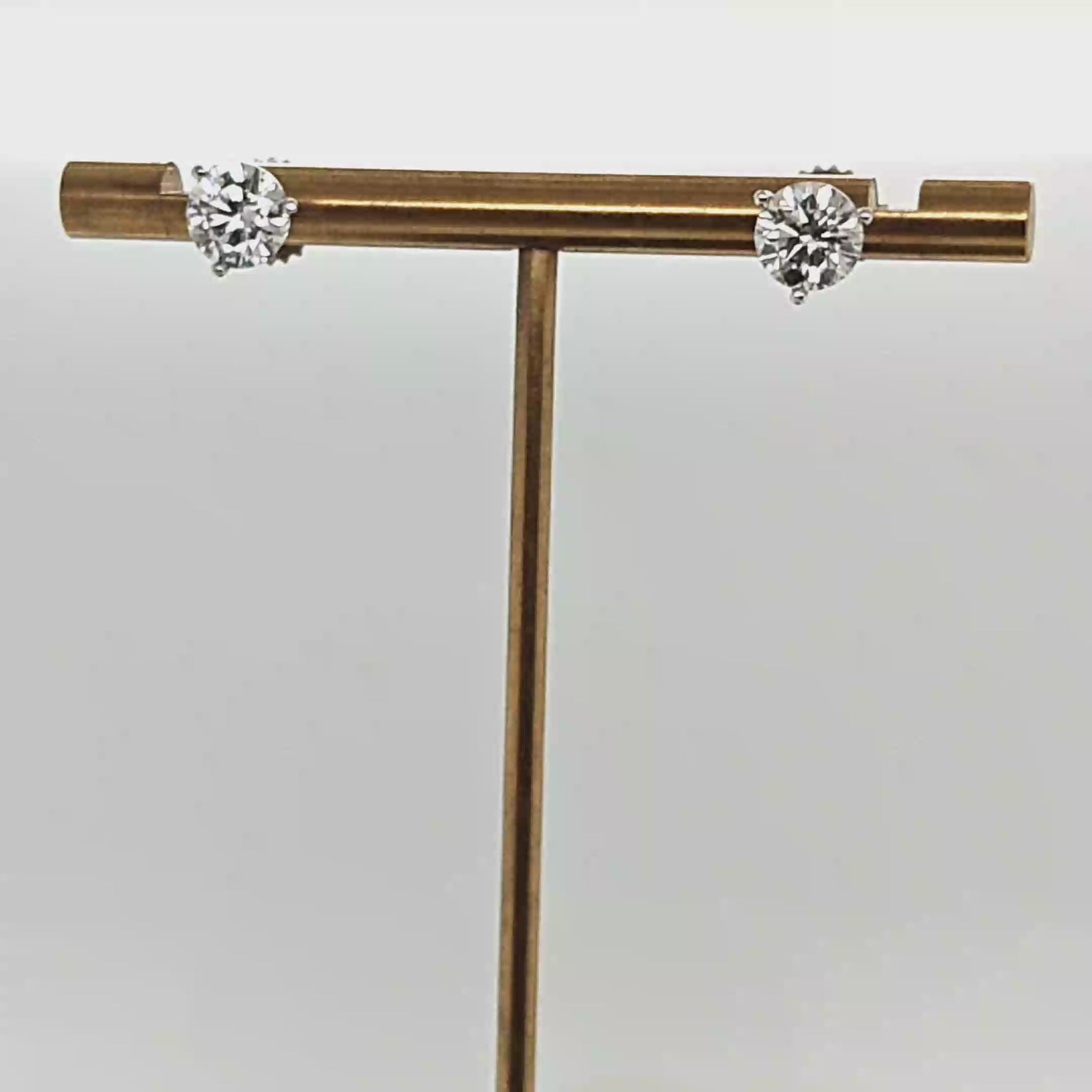 DIAMOND STUD EARRINGS 2.00CT GIA D-SI2 WHITE GOLD MARTINI SET