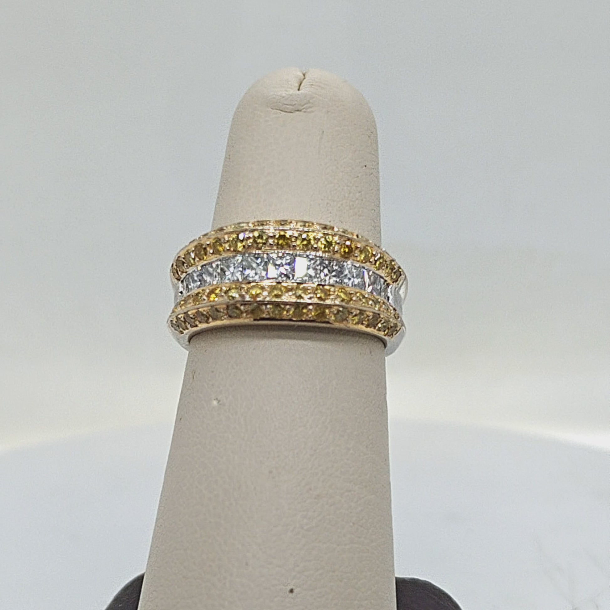 DIAMOND RING BAND FANCY YELLOW AND PRINCES CUT WHITE GOLD